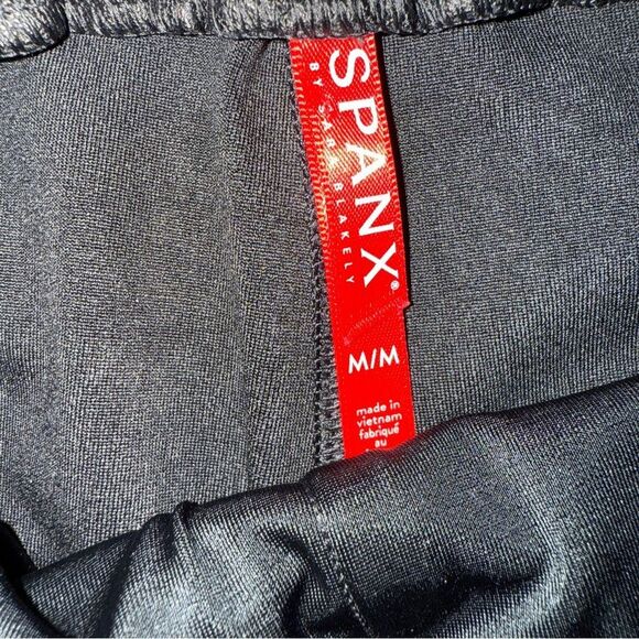 Spanx Faux Leather Joggers - Picture 4 of 8